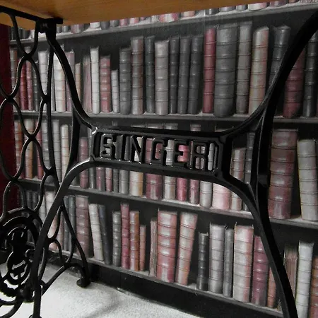 Alice House